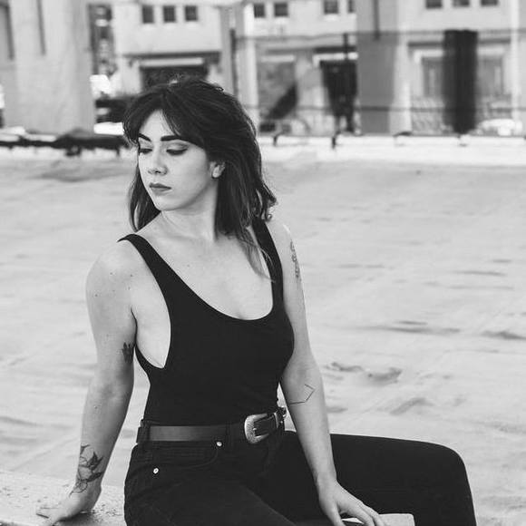 Meet the Posher Other - Meet your Posher, Emilia